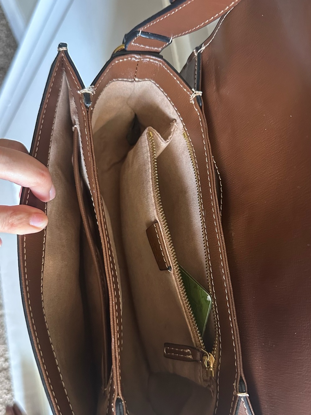 Brown Beige GG Canvas Shoulder Bag with Gold Hardware - Picture 3 of 4